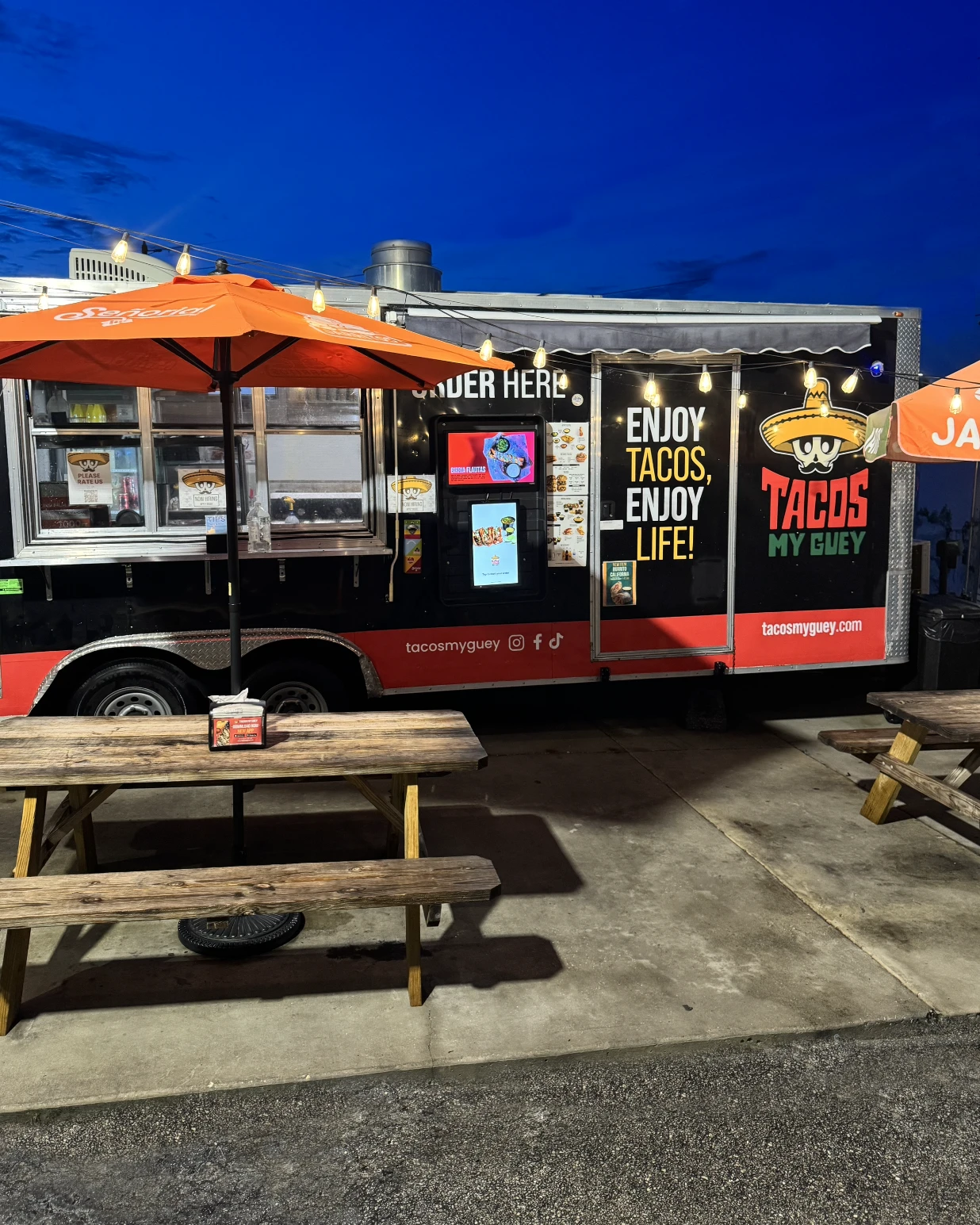 Tacos My Guey Hunter's Creek Storefront